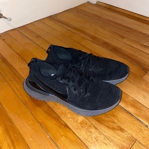 Nike Epic React Flyknit 2 Men's